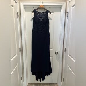 BEAUTIFUL MOTHER OF THE BRIDE LACE DRESS